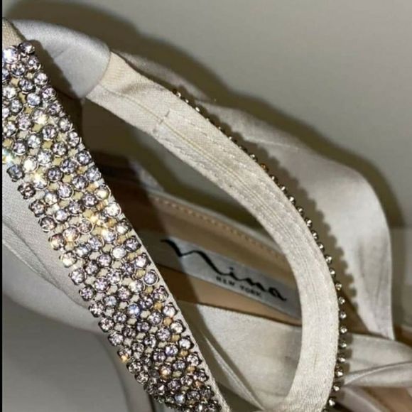 Nina VinnieCrystal Embellished Ankle Straps Sandal - Picture 6 of 10